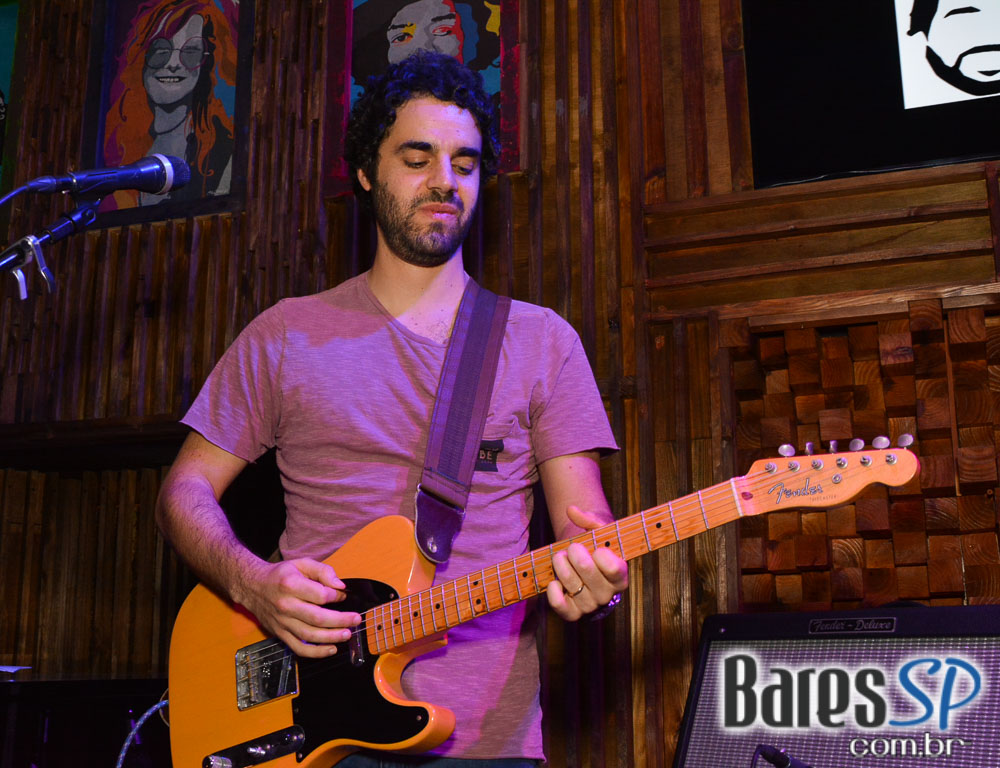 Bandas Greenbow Alabama e 113 com muito pop rock animaram o Ton Ton Jazz Bandas Greenbow Alabama e 113 com muito pop rock animaram o Ton Ton Jazz