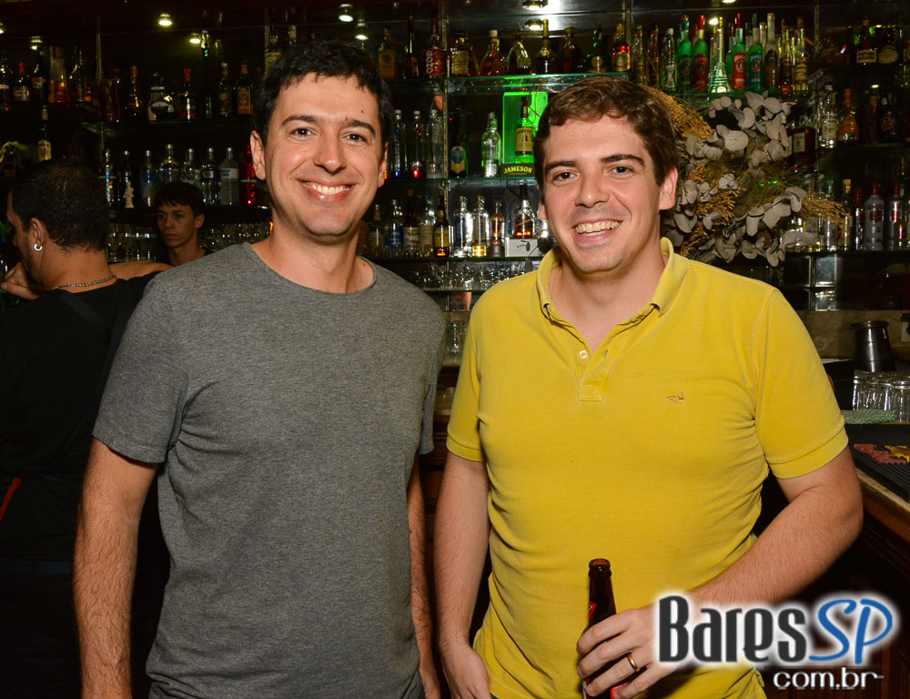 Bandas Greenbow Alabama e 113 com muito pop rock animaram o Ton Ton Jazz Bandas Greenbow Alabama e 113 com muito pop rock animaram o Ton Ton Jazz