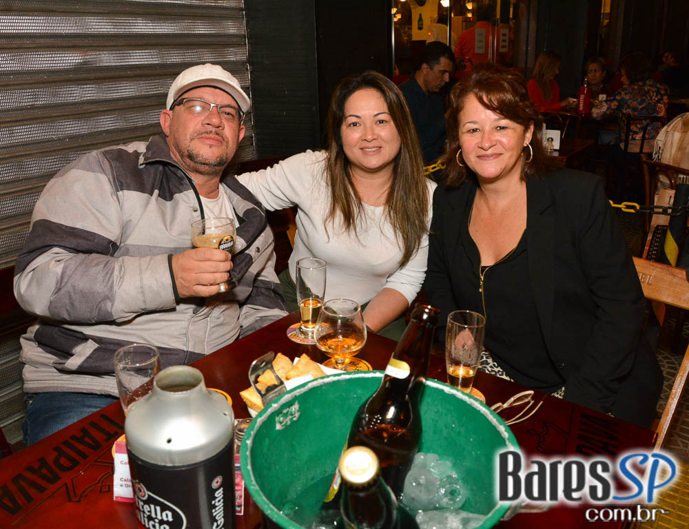 Grupo Transachoro e Banda Jornada se apresentaram no BarBirô Grupo Transachoro e Banda Jornada se apresentaram no BarBirô