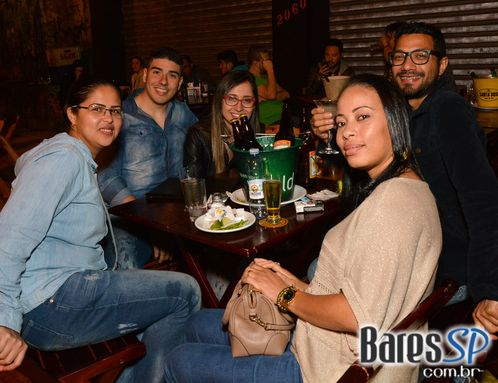 Grupo Transachoro e Banda Jornada se apresentaram no BarBirô Grupo Transachoro e Banda Jornada se apresentaram no BarBirô