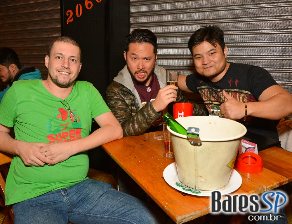 Grupo Transachoro e Banda Jornada se apresentaram no BarBirô Grupo Transachoro e Banda Jornada se apresentaram no BarBirô