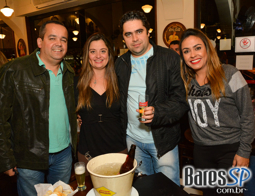 Grupo Transachoro e Banda Jornada se apresentaram no BarBirô Grupo Transachoro e Banda Jornada se apresentaram no BarBirô