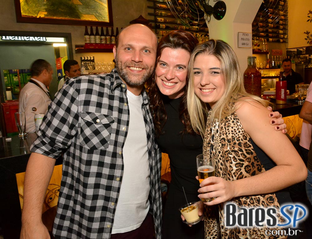 Grupo Transachoro e Banda Jornada se apresentaram no BarBirô Grupo Transachoro e Banda Jornada se apresentaram no BarBirô