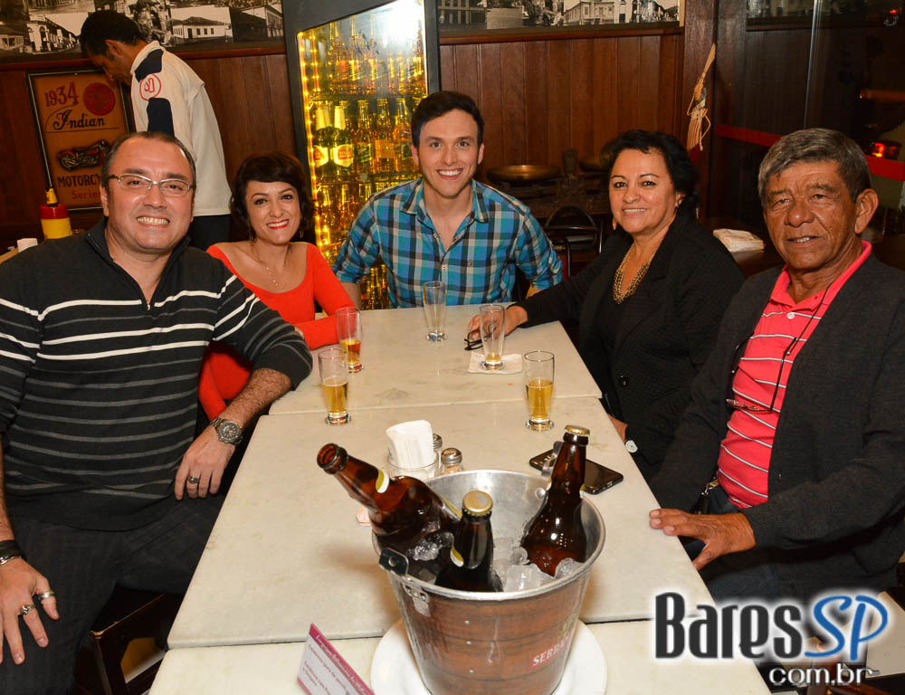 Grupo Transachoro e Banda Jornada se apresentaram no BarBirô Grupo Transachoro e Banda Jornada se apresentaram no BarBirô