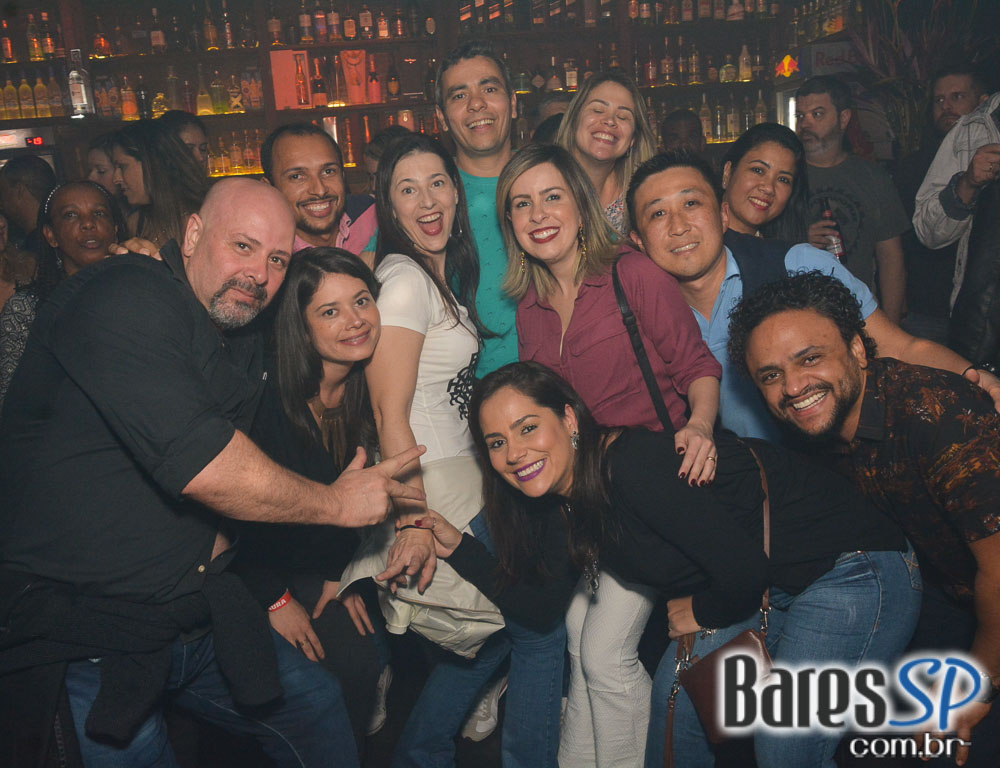 Noite das Divas embalou o sábado com muito Flash Back no Akbar Lounge e Disco Noite das Divas embalou o sábado com muito Flash Back no Akbar Lounge e Disco