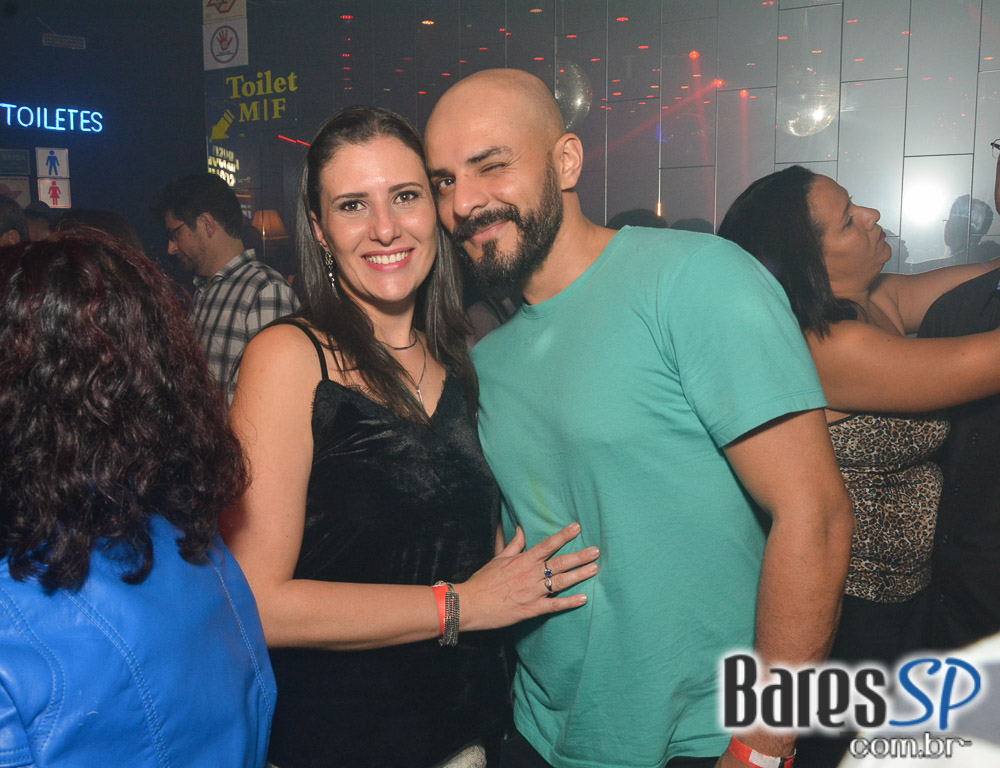 Noite das Divas embalou o sábado com muito Flash Back no Akbar Lounge e Disco Noite das Divas embalou o sábado com muito Flash Back no Akbar Lounge e Disco