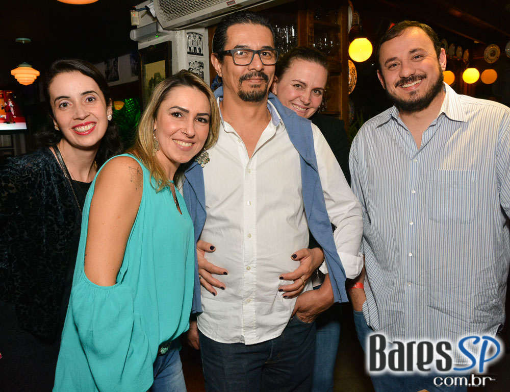 Noite das Divas embalou o sábado com muito Flash Back no Akbar Lounge e Disco Noite das Divas embalou o sábado com muito Flash Back no Akbar Lounge e Disco