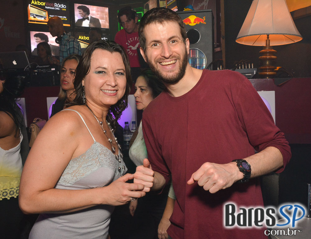 Noite das Divas embalou o sábado com muito Flash Back no Akbar Lounge e Disco Noite das Divas embalou o sábado com muito Flash Back no Akbar Lounge e Disco