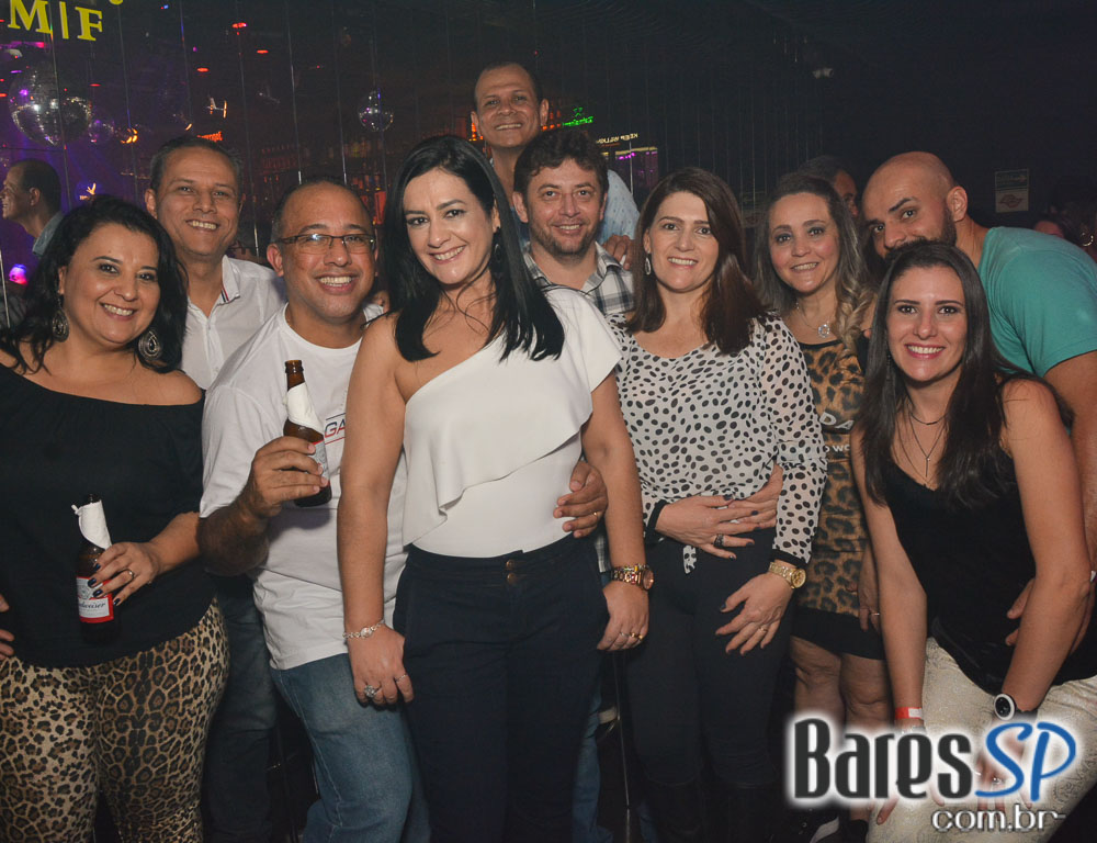 Noite das Divas embalou o sábado com muito Flash Back no Akbar Lounge e Disco Noite das Divas embalou o sábado com muito Flash Back no Akbar Lounge e Disco