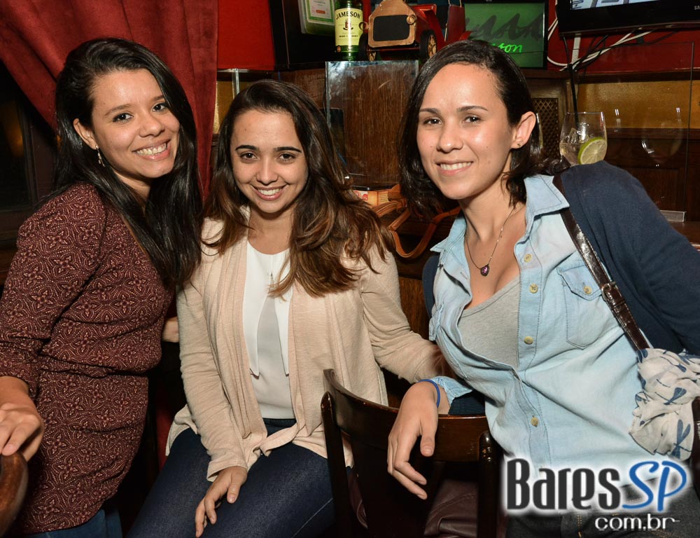 William Kim e Banda Vih animaram a noite com pop rock no Republic Pub William Kim e Banda Vih animaram a noite com pop rock no Republic Pub