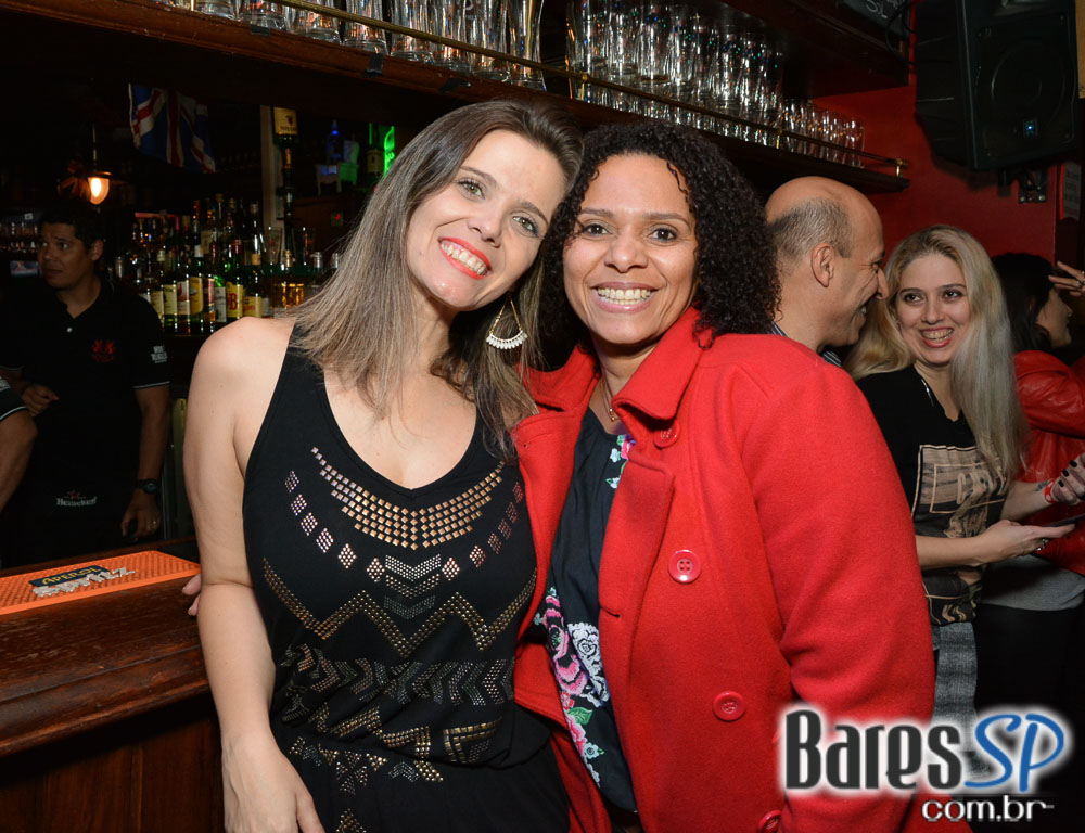 William Kim e Banda Vih animaram a noite com pop rock no Republic Pub William Kim e Banda Vih animaram a noite com pop rock no Republic Pub