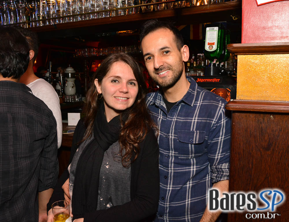 Banda Zero Onze e Sal Vincent animaram a noite com muito rock no Republic Pub Banda Zero Onze e Sal Vincent animaram a noite com muito rock no Republic Pub