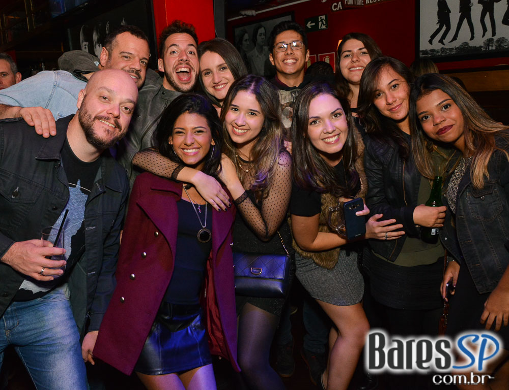 Banda Vih e William Kim comandaram a noite com muito rock no Banda Vih e William Kim comandaram a noite com muito rock no