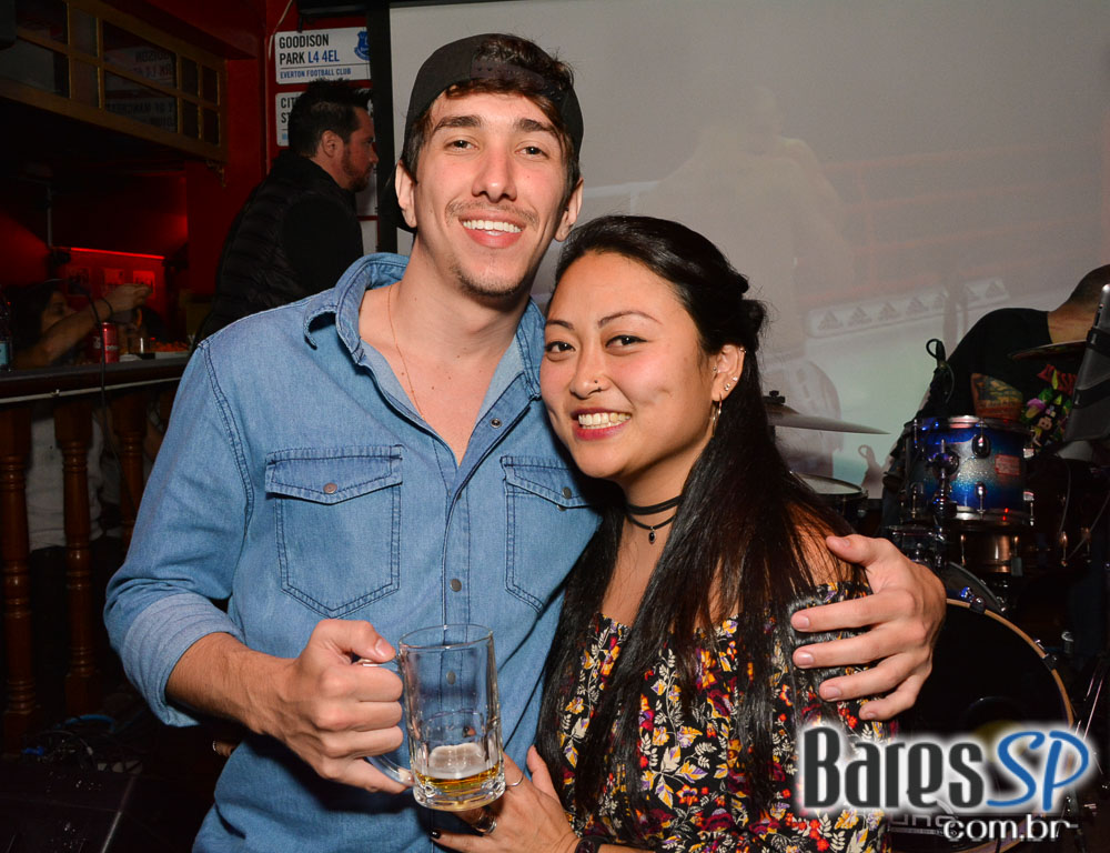 Banda Vih e William Kim comandaram a noite com muito rock no Banda Vih e William Kim comandaram a noite com muito rock no