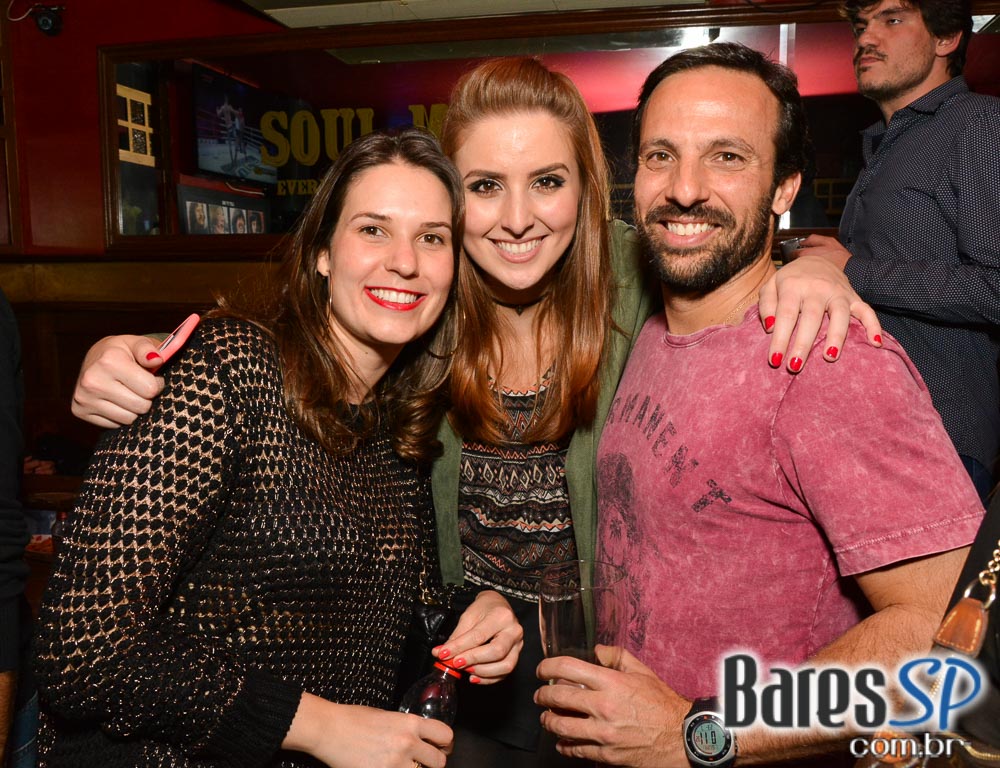 Banda Vih e William Kim comandaram a noite com muito rock no Banda Vih e William Kim comandaram a noite com muito rock no