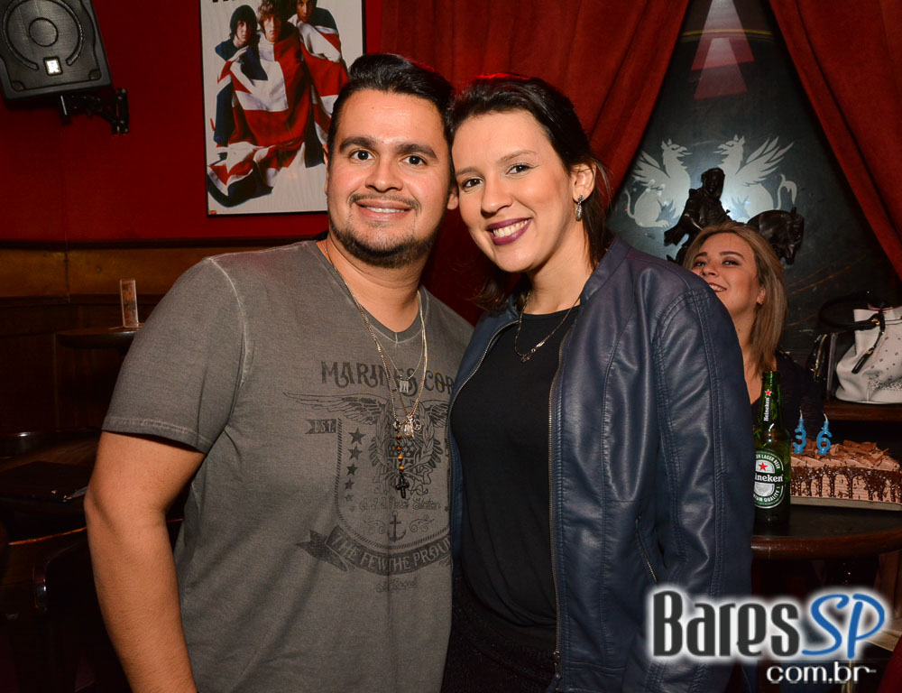 Banda Vih e William Kim comandaram a noite com muito rock no Banda Vih e William Kim comandaram a noite com muito rock no