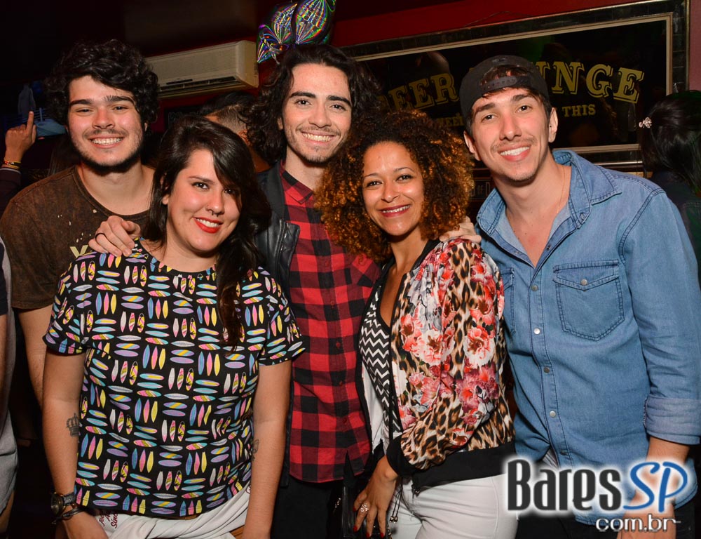 Banda Vih e William Kim comandaram a noite com muito rock no Banda Vih e William Kim comandaram a noite com muito rock no