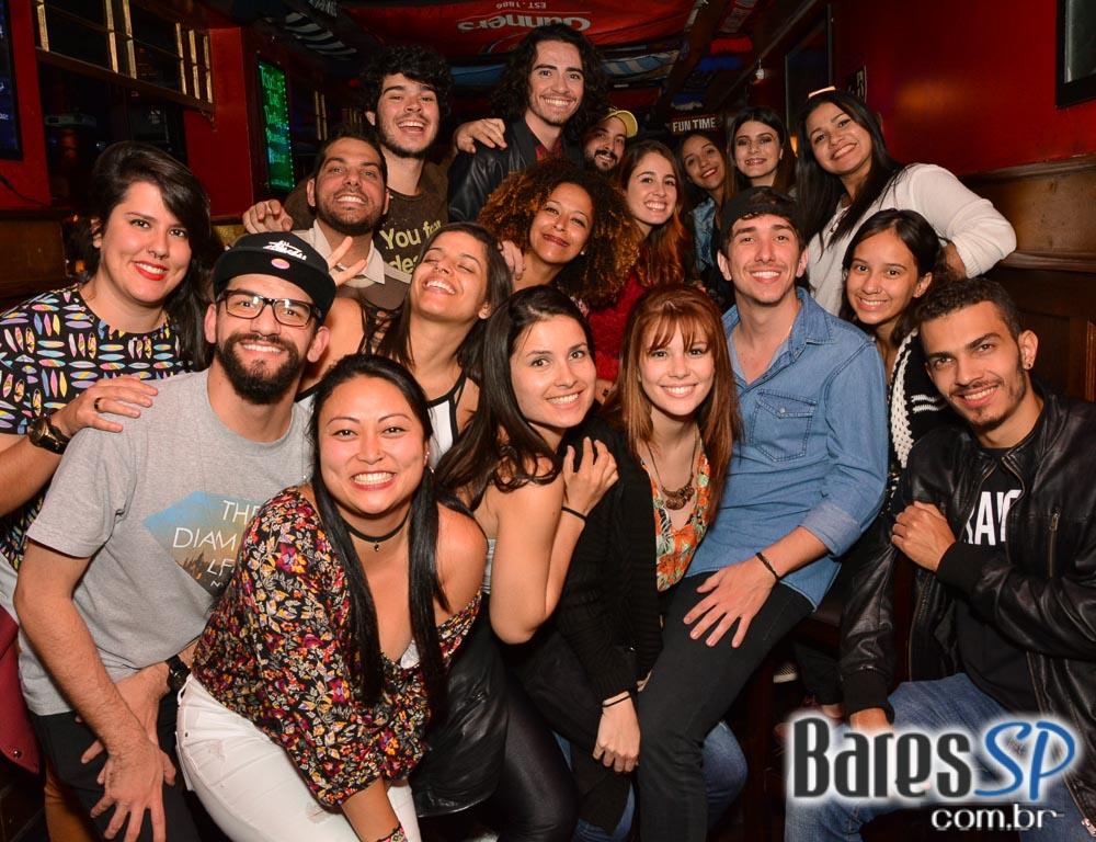 Banda Vih e William Kim comandaram a noite com muito rock no Banda Vih e William Kim comandaram a noite com muito rock no