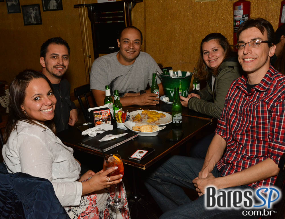 Banda Vih e William Kim comandaram a noite com muito rock no Banda Vih e William Kim comandaram a noite com muito rock no