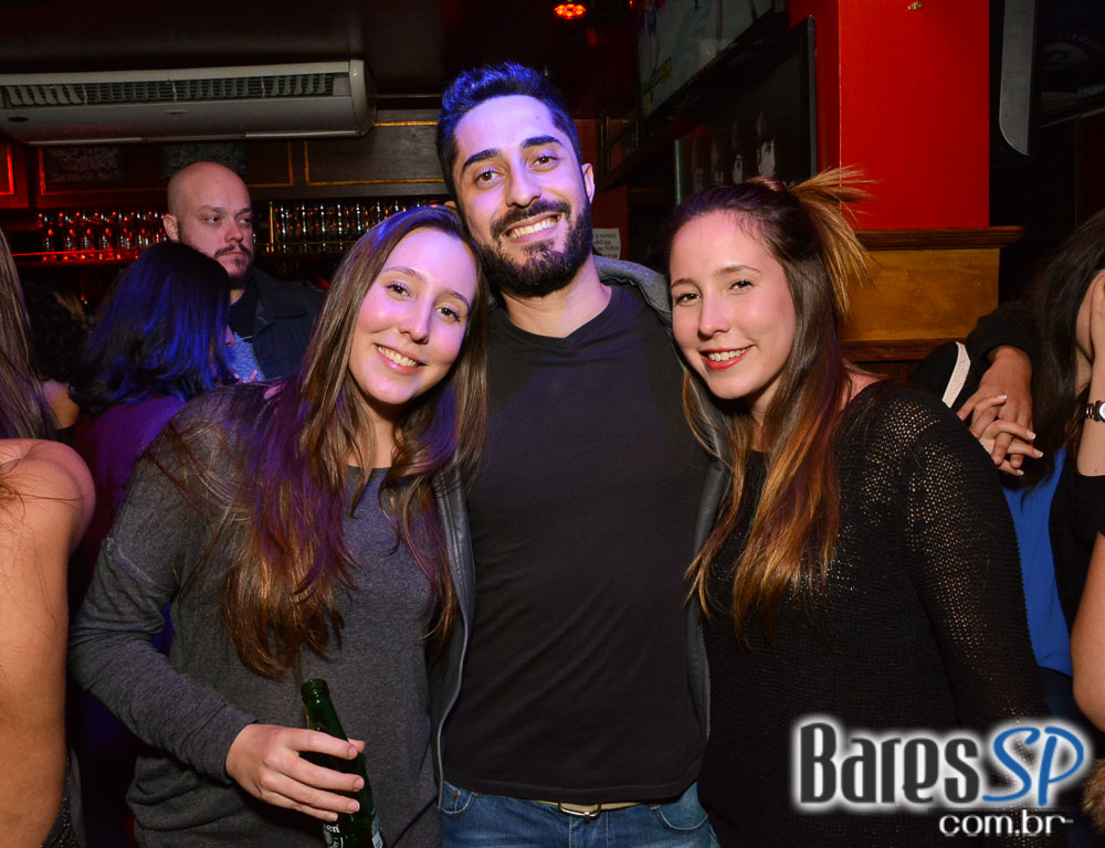 Banda Vih e William Kim comandaram a noite com muito rock no Banda Vih e William Kim comandaram a noite com muito rock no