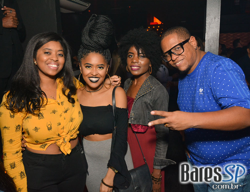 Melanina Carioca fez show na inauguração da balada Flash Night na Zona Norte de SP Melanina Carioca fez show na inauguração da balada Flash Night na Zona Norte de SP