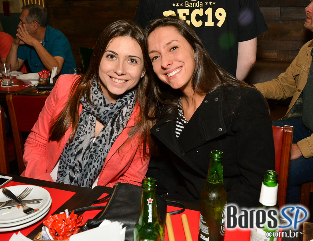 Thiago Filippe & VMB e Dec 19 com muito soul music e pop rock animaram a noite do Ton Ton Jazz Thiago Filippe & VMB e Dec 19 com muito soul music e pop rock animaram a noite do Ton Ton Jazz