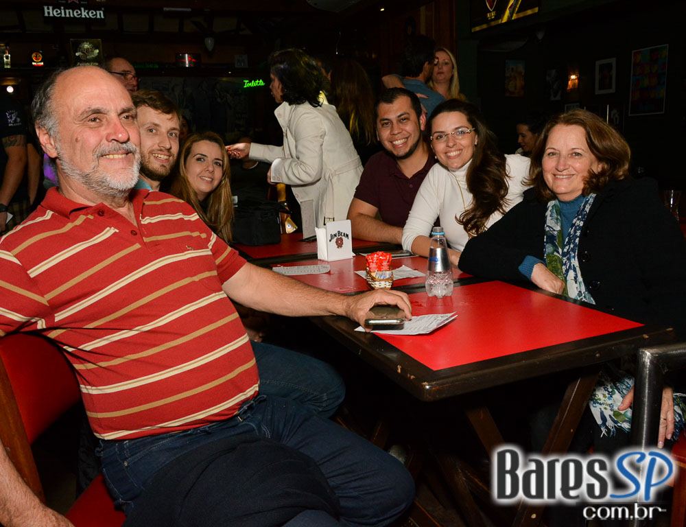 Thiago Filippe & VMB e Dec 19 com muito soul music e pop rock animaram a noite do Ton Ton Jazz Thiago Filippe & VMB e Dec 19 com muito soul music e pop rock animaram a noite do Ton Ton Jazz