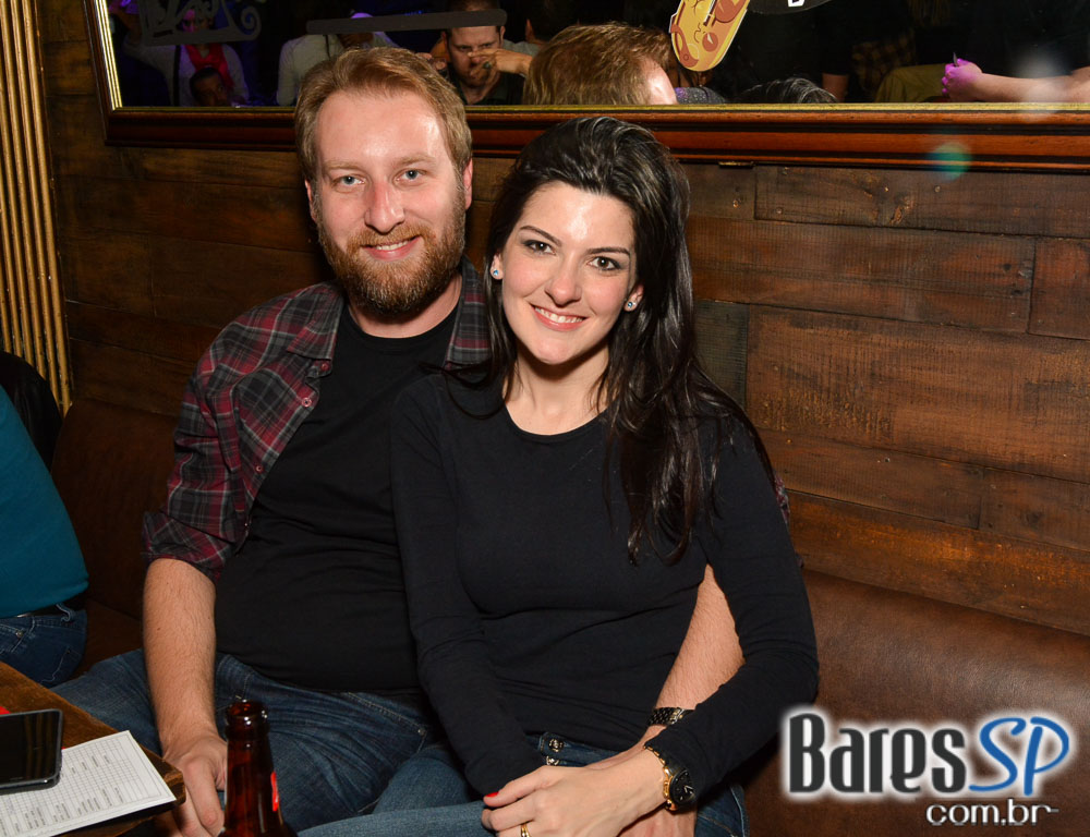 Thiago Filippe & VMB e Dec 19 com muito soul music e pop rock animaram a noite do Ton Ton Jazz Thiago Filippe & VMB e Dec 19 com muito soul music e pop rock animaram a noite do Ton Ton Jazz