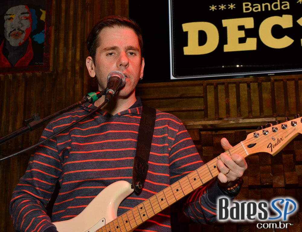 Thiago Filippe & VMB e Dec 19 com muito soul music e pop rock animaram a noite do Ton Ton Jazz Thiago Filippe & VMB e Dec 19 com muito soul music e pop rock animaram a noite do Ton Ton Jazz