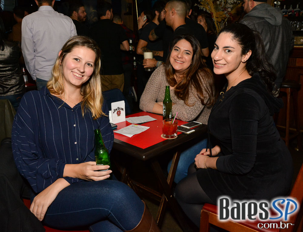 Thiago Filippe & VMB e Dec 19 com muito soul music e pop rock animaram a noite do Ton Ton Jazz Thiago Filippe & VMB e Dec 19 com muito soul music e pop rock animaram a noite do Ton Ton Jazz