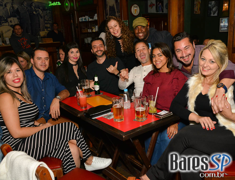 Bandas Rock Parade e The Niros com o melhor do classic rock animou a noite do Ton Ton Jazz Bandas Rock Parade e The Niros com o melhor do classic rock animou a noite do Ton Ton Jazz