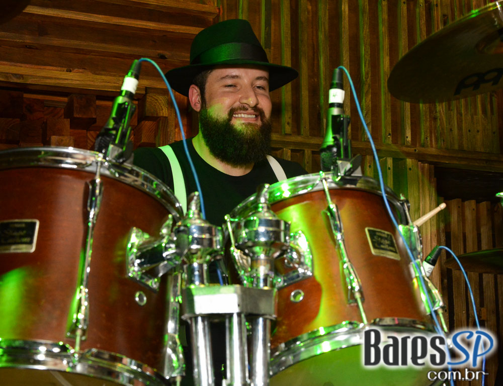 Bandas Rock Parade e The Niros com o melhor do classic rock animou a noite do Ton Ton Jazz Bandas Rock Parade e The Niros com o melhor do classic rock animou a noite do Ton Ton Jazz