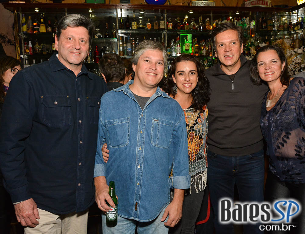 Old Boys Blues Band e banda Velhos Tempos apresentaram classic rock no Ton Ton Jazz, neste sábado Old Boys Blues Band e banda Velhos Tempos apresentaram classic rock no Ton Ton Jazz, neste sábado