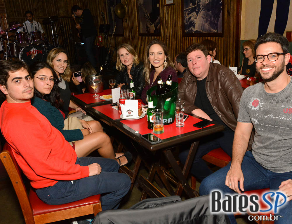 Old Boys Blues Band e banda Velhos Tempos apresentaram classic rock no Ton Ton Jazz, neste sábado Old Boys Blues Band e banda Velhos Tempos apresentaram classic rock no Ton Ton Jazz, neste sábado