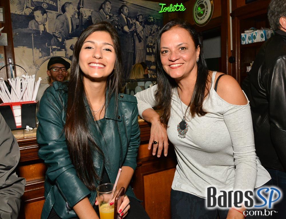 Old Boys Blues Band e banda Velhos Tempos apresentaram classic rock no Ton Ton Jazz, neste sábado Old Boys Blues Band e banda Velhos Tempos apresentaram classic rock no Ton Ton Jazz, neste sábado