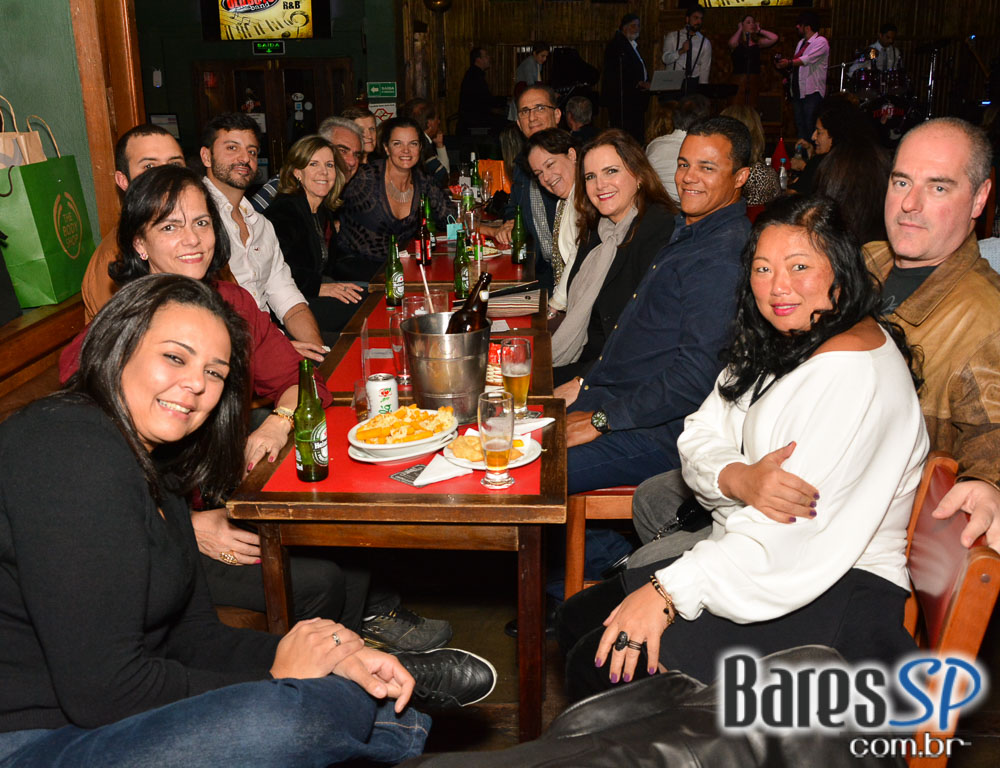 Old Boys Blues Band e banda Velhos Tempos apresentaram classic rock no Ton Ton Jazz, neste sábado Old Boys Blues Band e banda Velhos Tempos apresentaram classic rock no Ton Ton Jazz, neste sábado