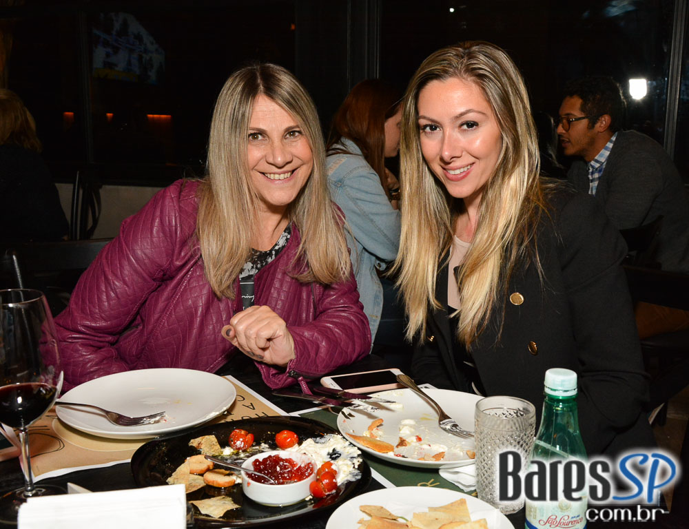 Olívio Bar é o mais novo point para beber e petiscar na Vila Madalena Olívio Bar é o mais novo point para beber e petiscar na Vila Madalena