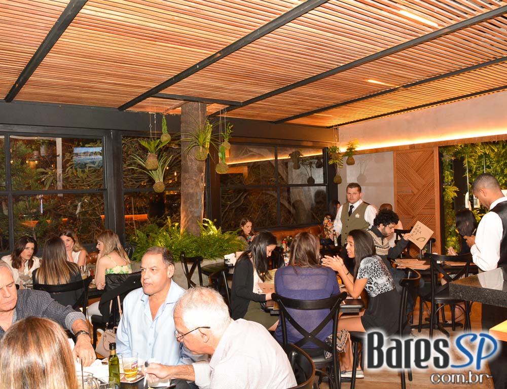 Olívio Bar é o mais novo point para beber e petiscar na Vila Madalena Olívio Bar é o mais novo point para beber e petiscar na Vila Madalena