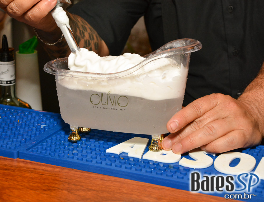 Olívio Bar é o mais novo point para beber e petiscar na Vila Madalena Olívio Bar é o mais novo point para beber e petiscar na Vila Madalena