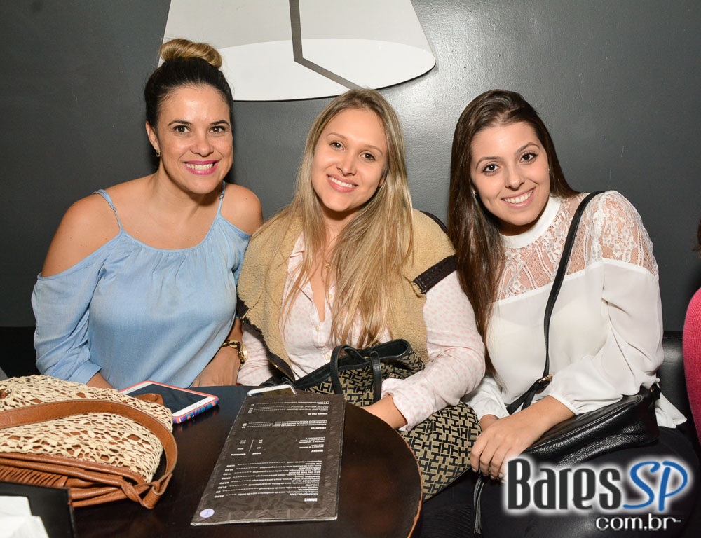 Risadaria trouxe Alex Paim, Davi Mansour, Thiago Ventura e Márcio Donato no Comedians Club Risadaria trouxe Alex Paim, Davi Mansour, Thiago Ventura e Márcio Donato no Comedians Club