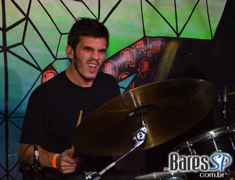 Sábado foi dia de show da banda Magnólia e Elektra e Kilotones no Jai Club Sábado foi dia de show da banda Magnólia e Elektra e Kilotones no Jai Club