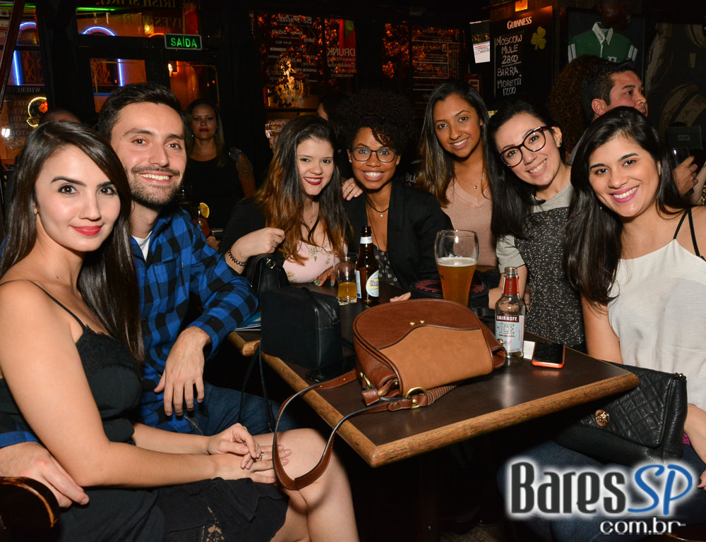 Anna Lu & Eles tocaram muito Rock'n Roll na noite do Dublin Anna Lu & Eles tocaram muito Rock'n Roll na noite do Dublin