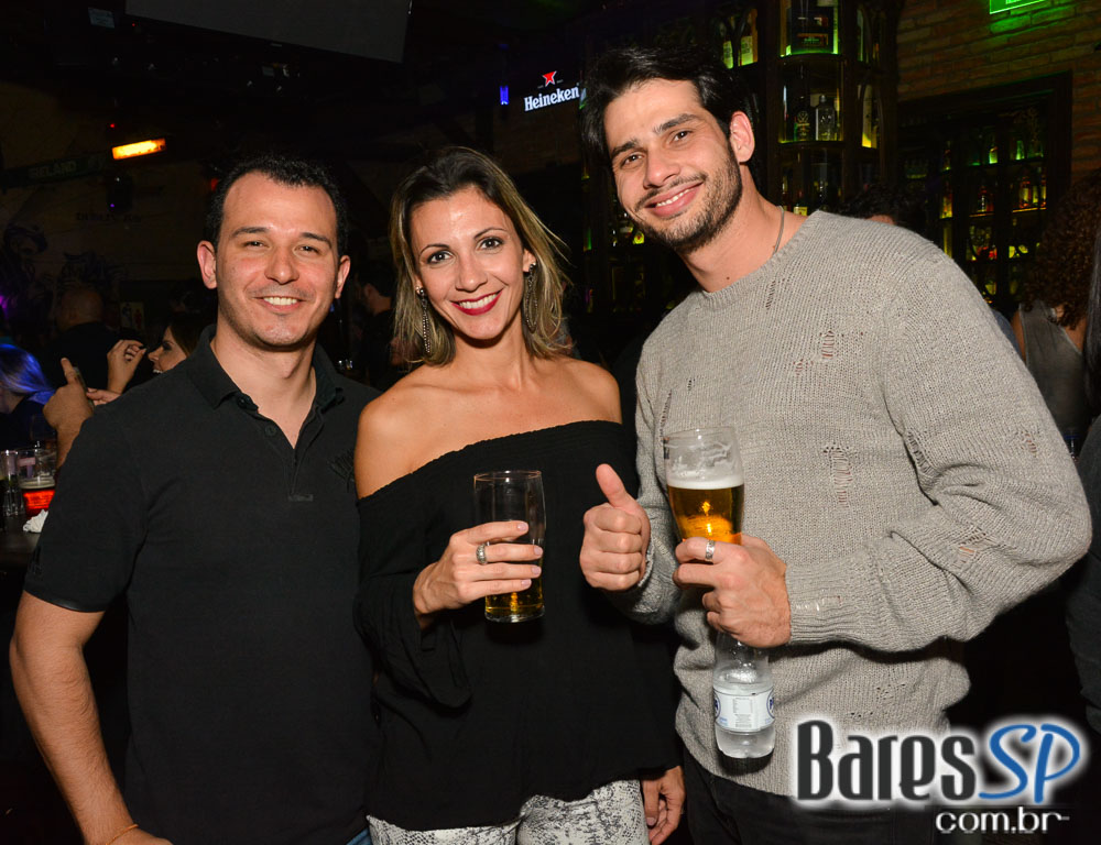 Anna Lu & Eles tocaram muito Rock'n Roll na noite do Dublin Anna Lu & Eles tocaram muito Rock'n Roll na noite do Dublin