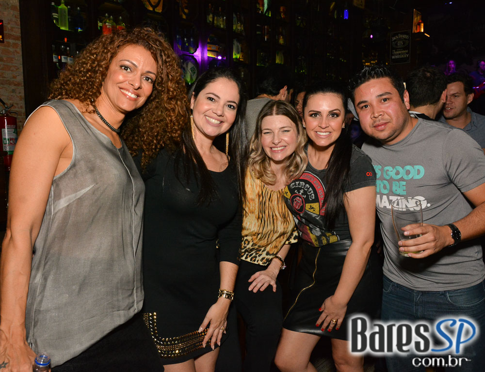 Anna Lu & Eles tocaram muito Rock'n Roll na noite do Dublin Anna Lu & Eles tocaram muito Rock'n Roll na noite do Dublin