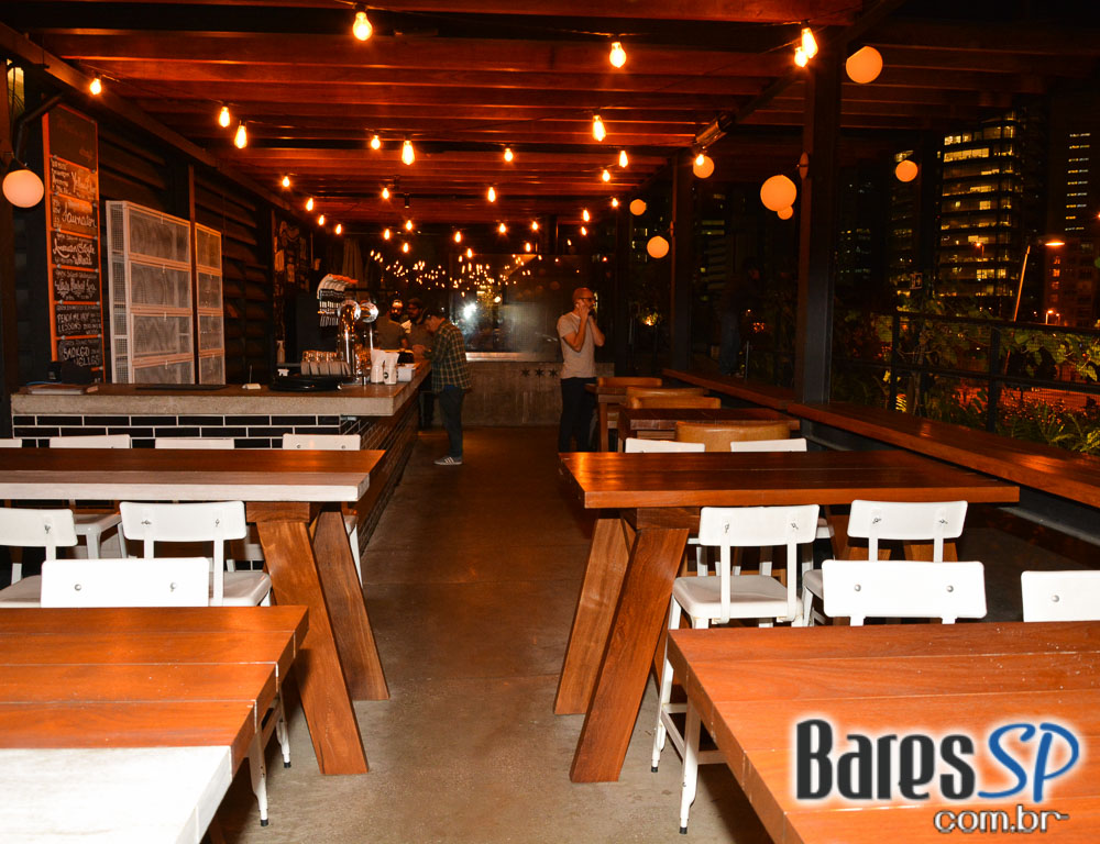 Festa de lançamento do jornal Brews aconteceu na Goose Island Brewhouse Festa de lançamento do jornal Brews aconteceu na Goose Island Brewhouse