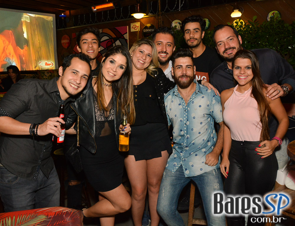 Noite da Cerveja animou a sexta-feira com muito flash back no Akbar Lounge e Disco Noite da Cerveja animou a sexta-feira com muito flash back no Akbar Lounge e Disco