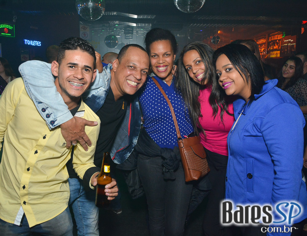 Noite da Tequila com DJs animou a sexta-feira do Akbar Lounge e Disco Noite da Tequila com DJs animou a sexta-feira do Akbar Lounge e Disco