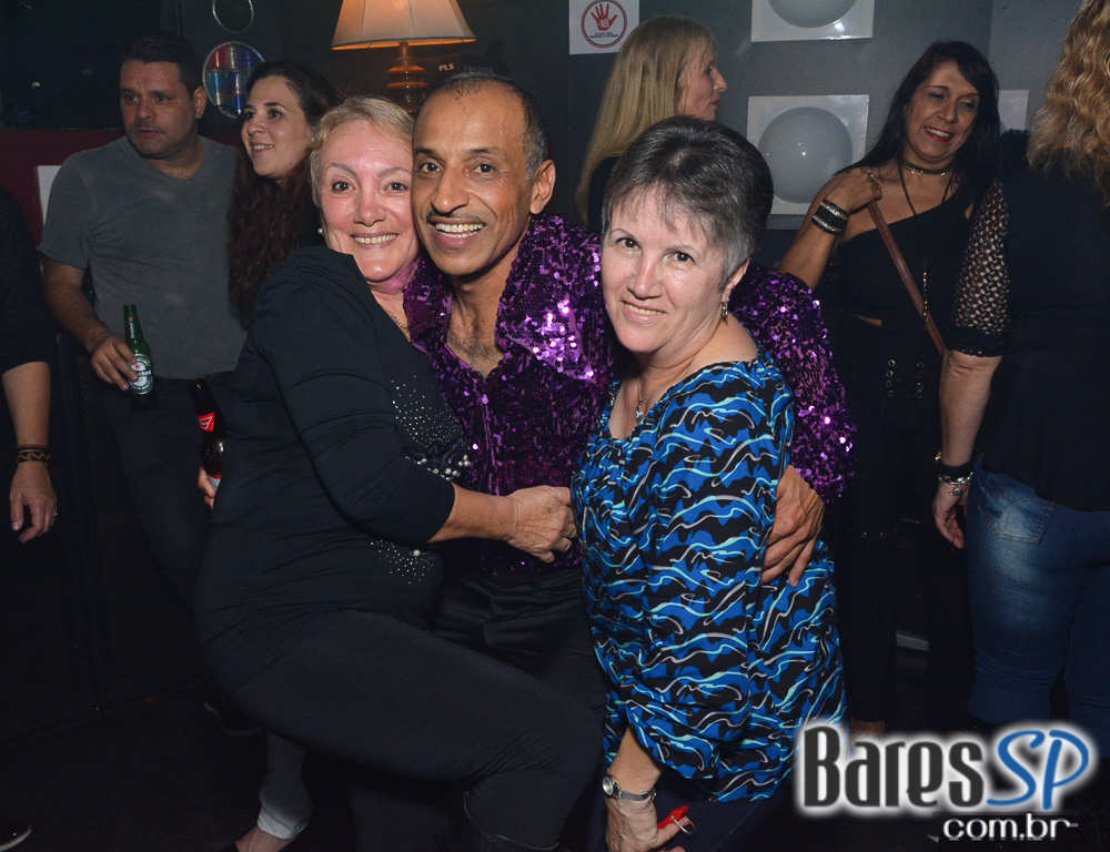 Noite da Tequila com DJs animou a sexta-feira do Akbar Lounge e Disco Noite da Tequila com DJs animou a sexta-feira do Akbar Lounge e Disco