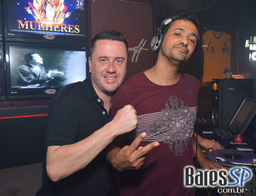 Noite da Tequila com DJs animou a sexta-feira do Akbar Lounge e Disco Noite da Tequila com DJs animou a sexta-feira do Akbar Lounge e Disco