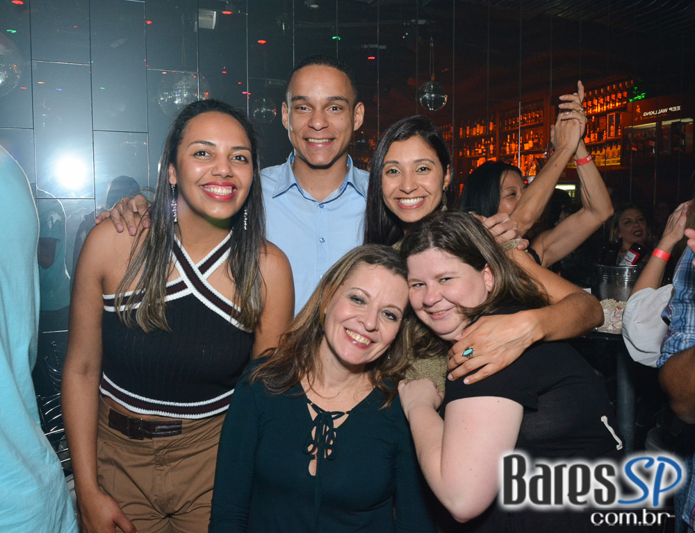 Noite da Tequila com DJs animou a sexta-feira do Akbar Lounge e Disco Noite da Tequila com DJs animou a sexta-feira do Akbar Lounge e Disco